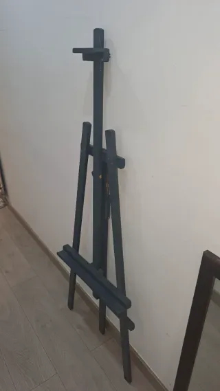 Caballete de madera plegable