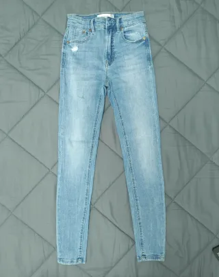 Lote 6 pantalones mujer, talla 32.