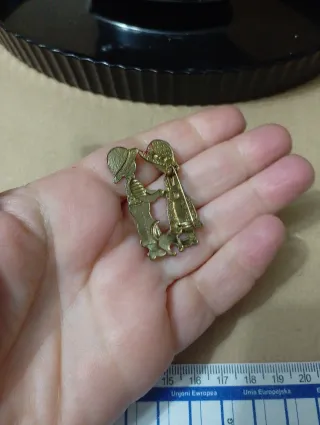 Spilla vintage smalto e metallo dorato