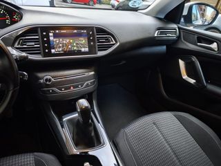 PEUGEOT 308 5p Style 1.6 BlueHDi 100
