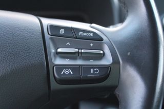 HYUNDAI Kona 100kW EV Maxx