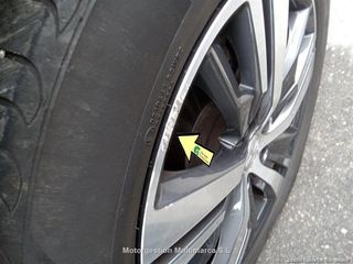 PEUGEOT 5008 1.5 BlueHDi 96kW (130CV) S&S Allure