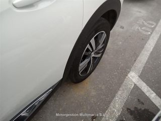 PEUGEOT 5008 1.5 BlueHDi 96kW (130CV) S&S Allure