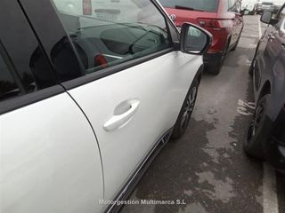 PEUGEOT 5008 1.5 BlueHDi 96kW (130CV) S&S Allure