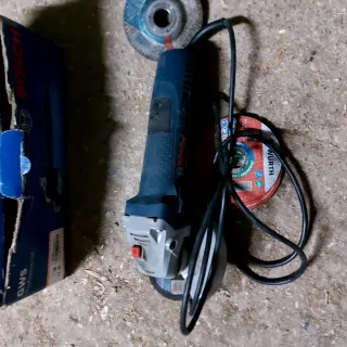 Radial Bosch GWS Profesional