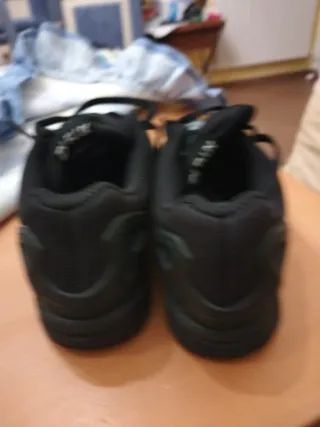 Scarpe Adidas Torsion nere