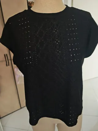 Maglietta nera Pimkie traforata