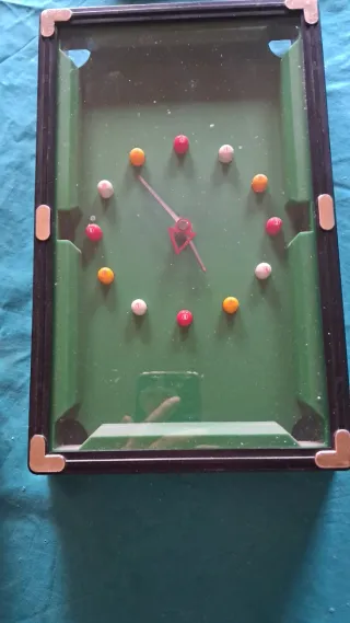 Reloj de mesa estilo billar