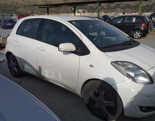 301762 paragolpes trasero toyota yaris live