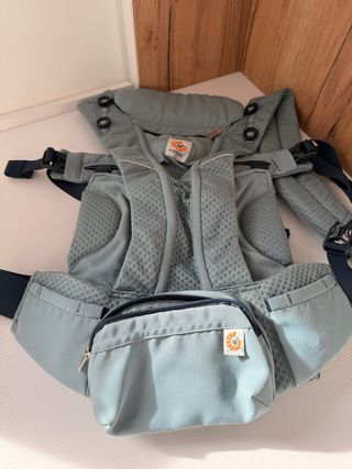 Mochila Ergobaby Omni Breeze Azul