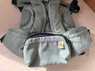 Mochila Ergobaby Omni Breeze Azul