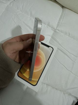 iPhone 12 64GB Plata