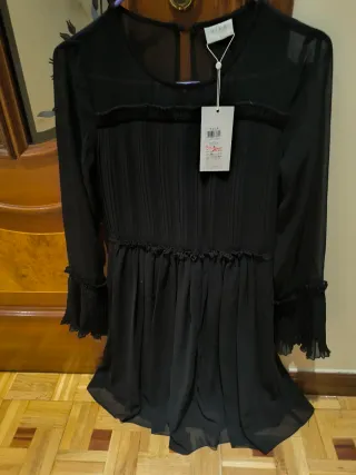 Vestido negro Vila