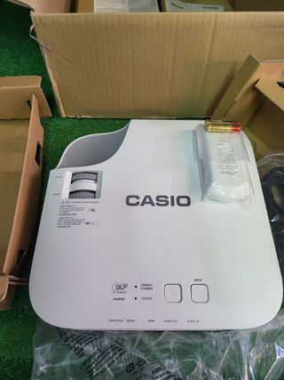 Proyector Casio XJ-V2 DLP 3000 lúmenes