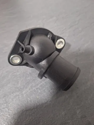 Tapa termostato Peugeot 405