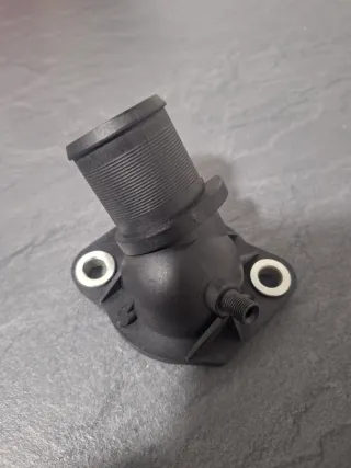 Tapa termostato Peugeot 405