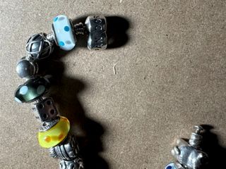 Pulsera Pandora de plata con 17 Charms Multicolor