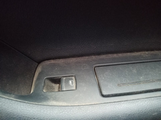 MANDO ELEVALUNAS TRASERO DERECHO AUDI A6 AVANT (4