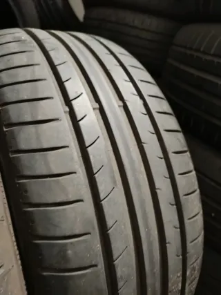 Neumático DUNLOP 215/55R16 97W