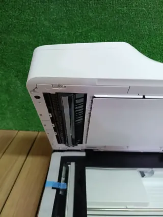 HP Scanjet Escáner de Superficie Plana Pro 2500 f1