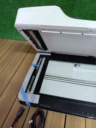 HP Scanjet Escáner de Superficie Plana Pro 2500 f1