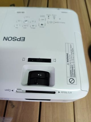 Epson EB-X05 Proyector 3300 Lúmenes 3LCD XGA