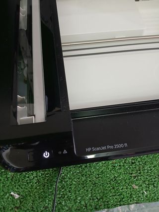 HP Scanjet Escáner de Superficie Plana Pro 2500 f1