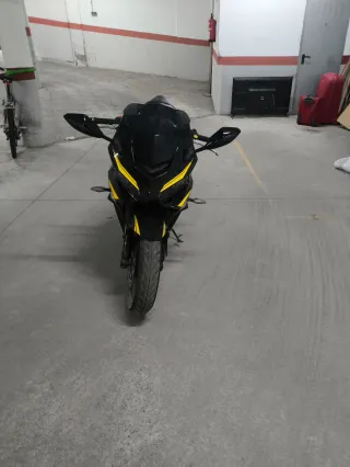 Moto Mitt 125cc Deportiva Negra