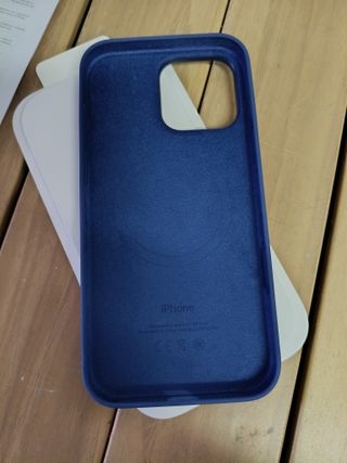 Funda de silicona con MagSafe para el iPhone 16 Pro Max - Azul ultramar