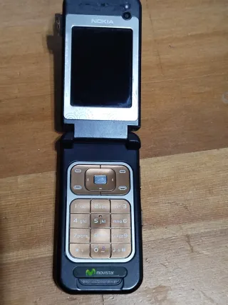 Móvil Nokia 7390