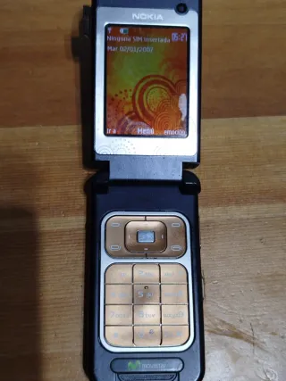 Móvil Nokia 7390
