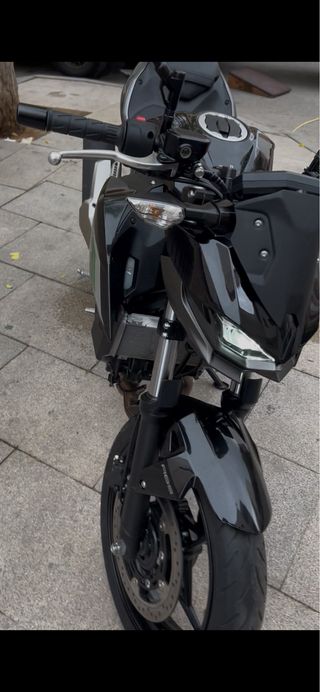 Kawasaki Z500 Naked accepto cambio