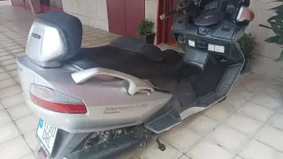 Suzuki Burgman 650 2005