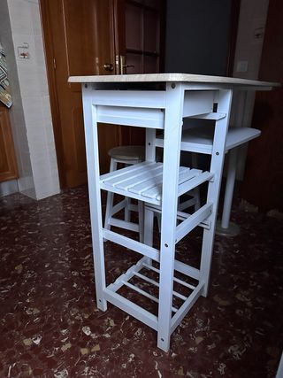 Conjunto barra con 2 taburetes