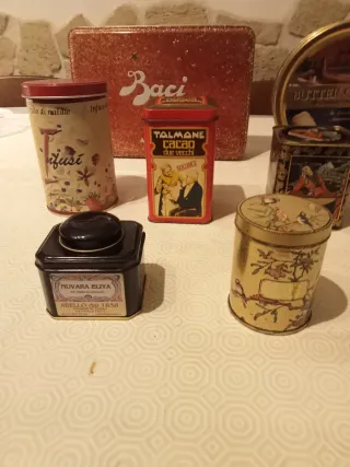 Lotto scatole in latta vintage