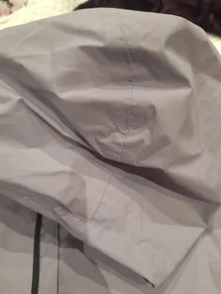 Chubasquero Quechua Gris