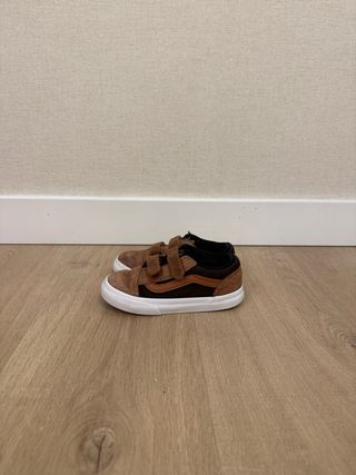 Vans niño talla 26