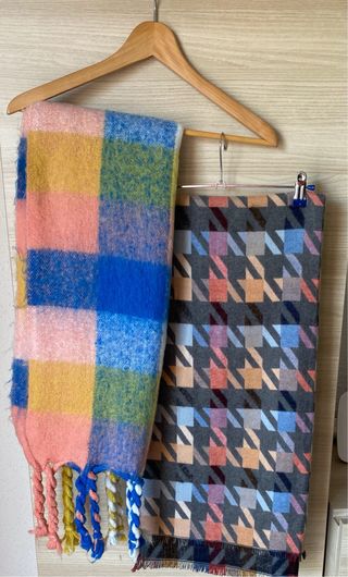 2 bufandas cuadros y pata de gallo