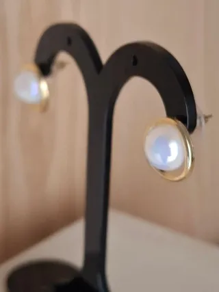 Pendientes aro y Perla Blanca nacarada , Zamak Oro