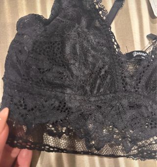 Bralette Stradivarius Negro Encaje Talla S