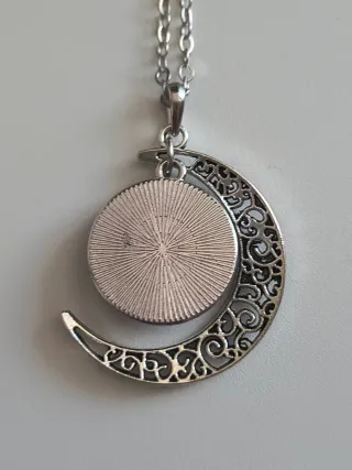 Collana costellazione Leone con luna