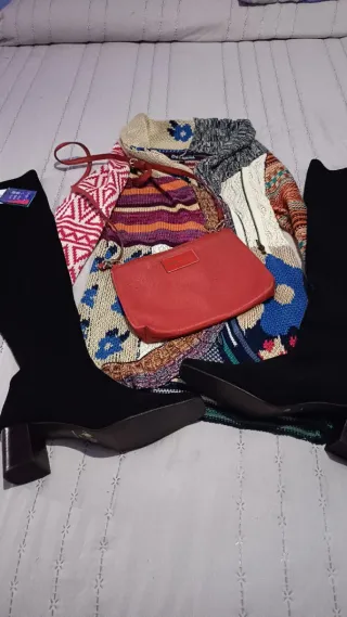 Chaqueta Desigual Talla  m calzado 40 y Bolso bimb