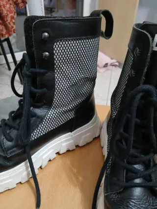 Stivaletti DKNY n.36