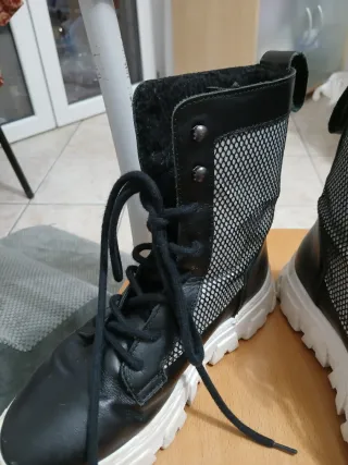 Stivaletti DKNY n.36