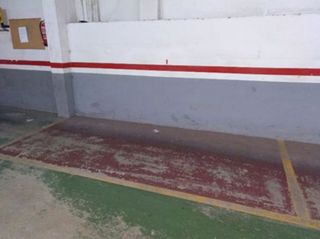 Garaje en venta en Sant Vicenç dels Horts