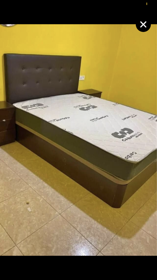 Cama colchón viscoelástico cabecero mesita nuevos