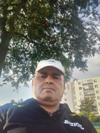 Busco trabajo en la contruccion 689796600