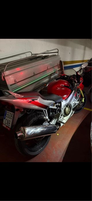 Honda CBR 600 F4i Sportbike Manual 35000km