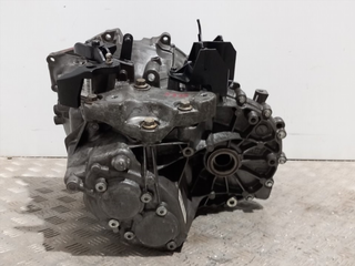 CAJA CAMBIOS VOLVO V40 CROSS COUNTRY D4204T13 JU3