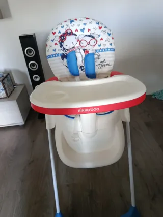 Trona infantil con cojín estampado